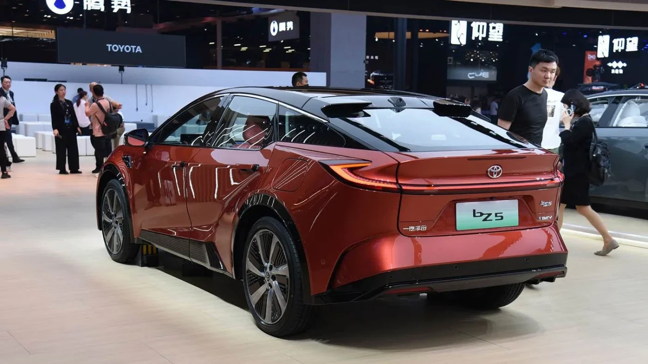 تویوتا bZ5 شاسی‌بلند تمام‌برقی در نمایشگاه شانگهای 2025