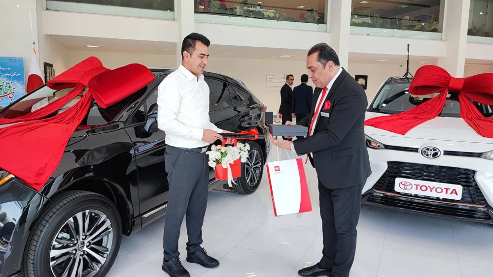 تحویل خودرو تویوتا ونزا در ایرتویا