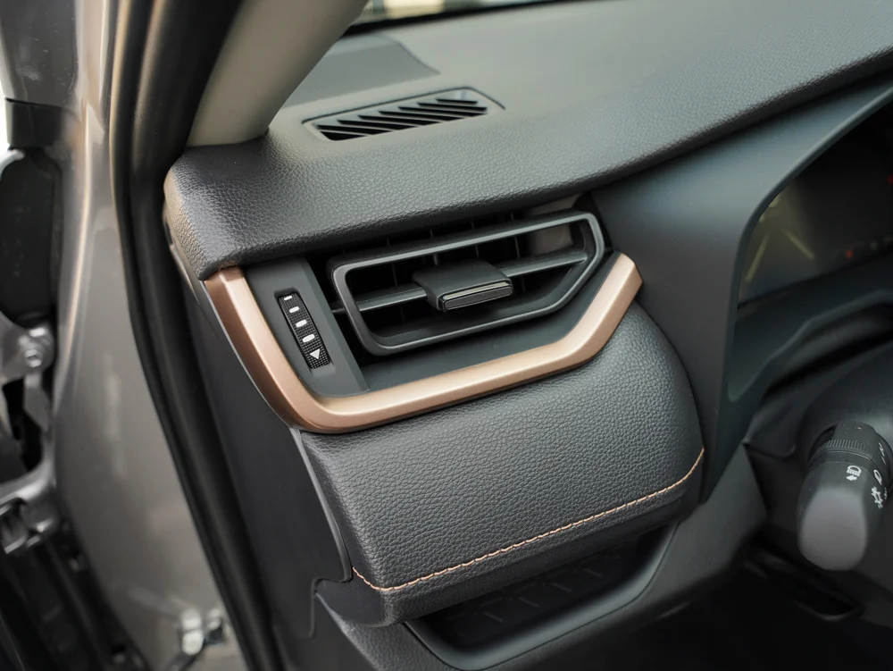 دریچه هوای کولر جانبی تویوتا وایلدلندر 2025