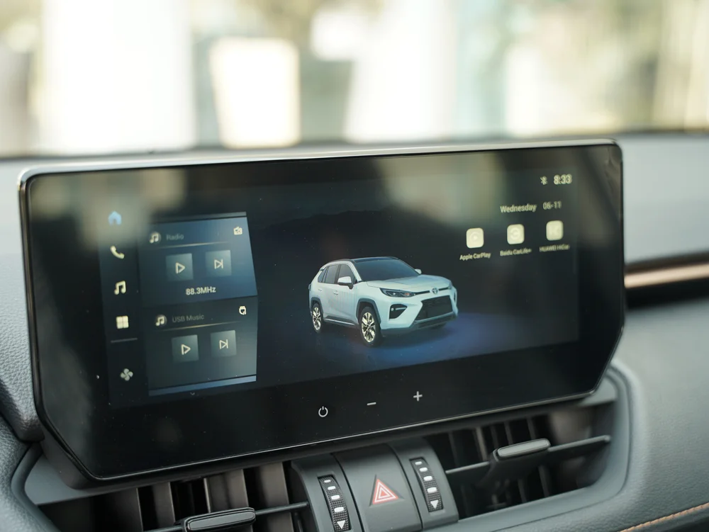 نمایشگر مرکزی 10.25 اینچی با منوی اصلی