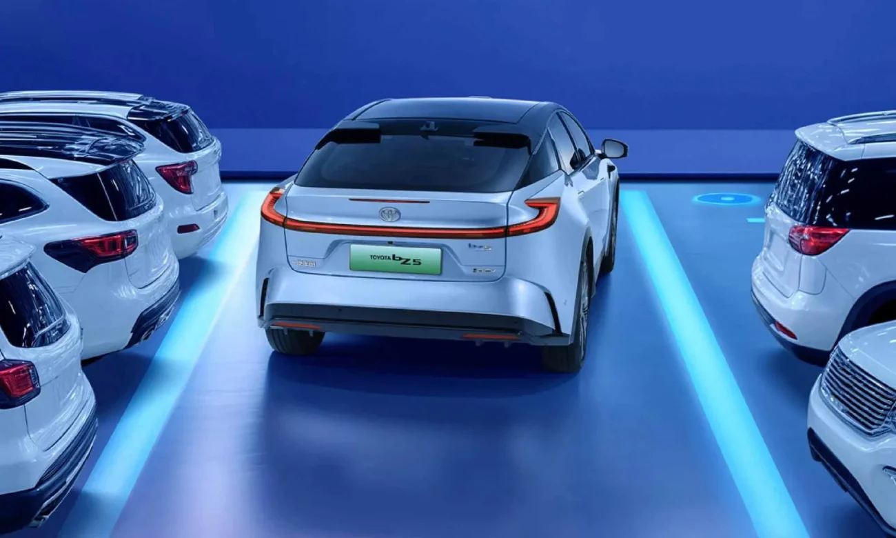 نمای عقب تویوتا BZ5 – ایرتویا ماهان صنعت پارس