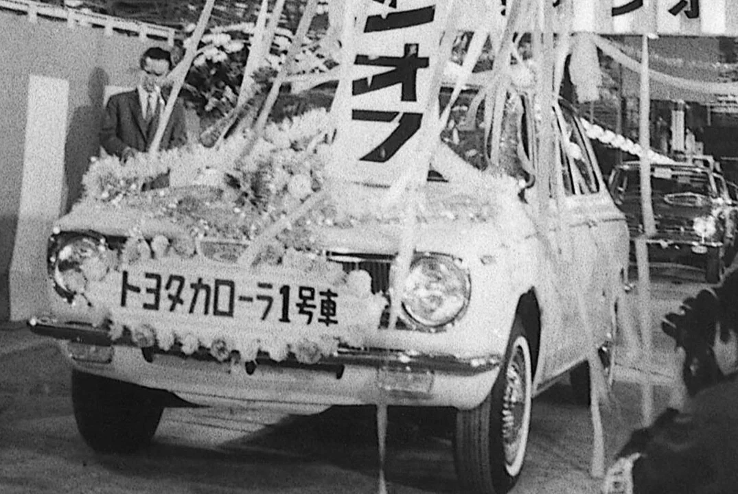 خط تولید اولیه تویوتا و نخستین نسل کرولا در کارخانه تاکائوکا