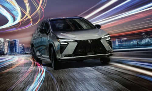 نمای جلو لکسوس NX 2027 با طراحی اسپرت جدید