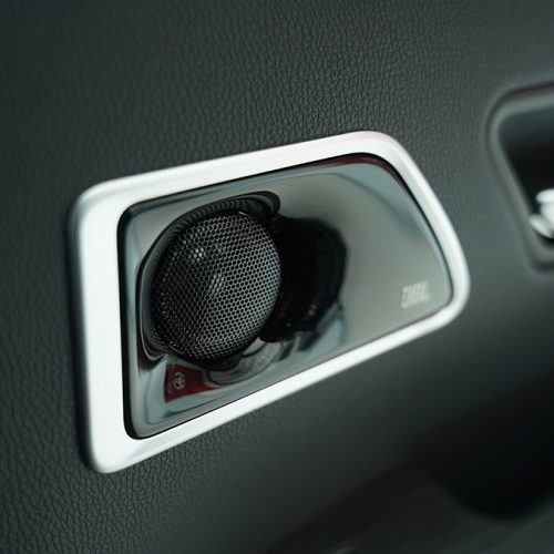 بلندگو-JBL-درب-تویوتا-لندکروز-اتاق-300-2025-ایرتویا