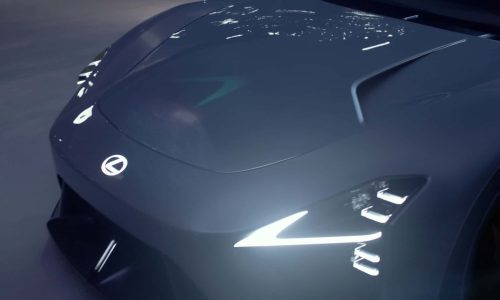 ورودی هوای کناری و جزئیات بدنه لکسوس LFA