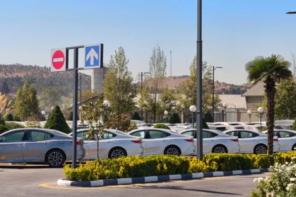 تحویل خودرو تویوتا در ماهان صنعت پارس
