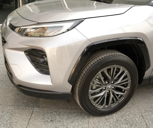 چراغهای-جلو-تویوتا-وایلدلندر-2025