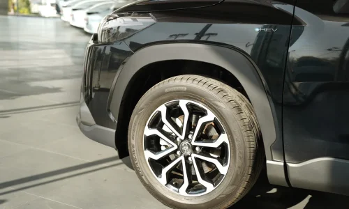 طراحی رکاب و پایین درب بدنه تویوتا فرانت لندر