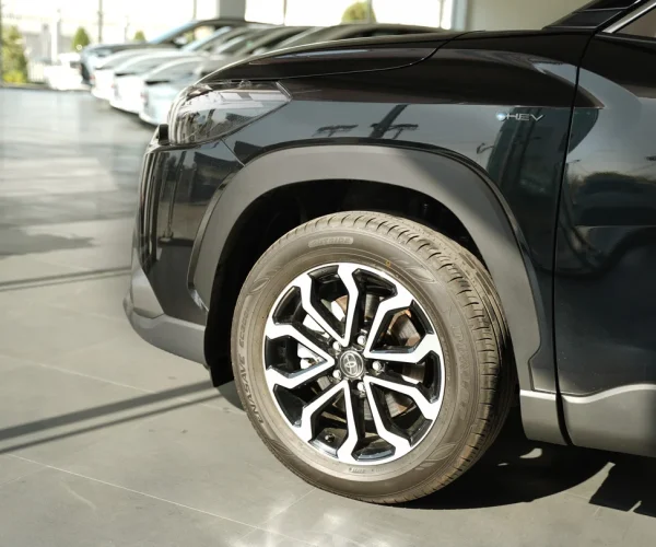 طراحی رکاب و پایین درب بدنه تویوتا فرانت لندر