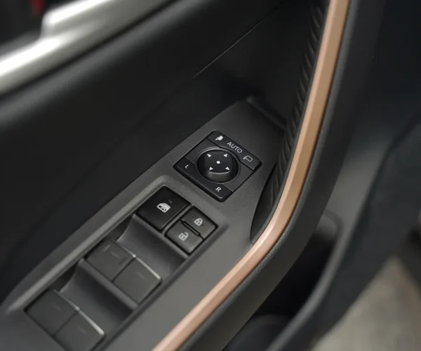 دکمه-شیشه-بالابر-تویوتا-وایلدلندر-2025