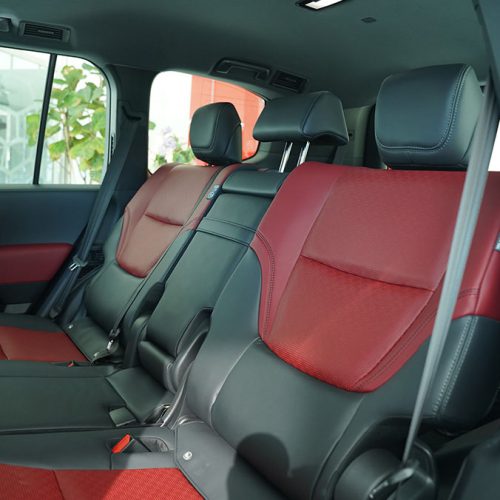 اتاق-عقب--تویوتا-لندکروزVXR-توئین-توربو-در-ایرتویا