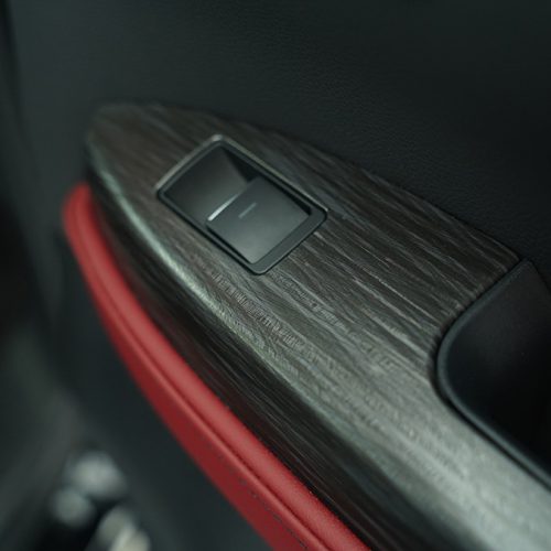 دستگیره-عقب-تویوتا-لندکروزVXR-توئین-توربو-در-ایرتویا