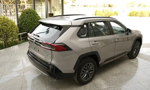 نمای-عقب-تویوتا-وایلدلندر-2025