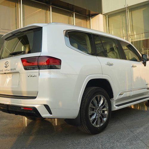 تویوتا-لندکروز-VXR-2025-در ایرتویا