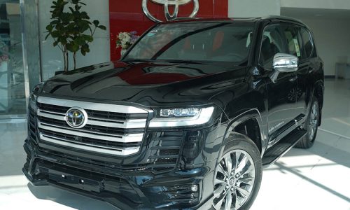 تویوتا-لندکروز-اتاق-300-مشکی-2025-ایرتویا