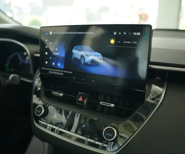 نمایشگر لمسی مرکزی با پشتیبانی از CarPlay در فرانت لندر