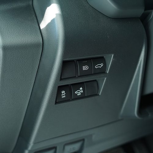 دکمه-های-تویوتا-لندکروز-LC300-VXR-توئین-توربو
