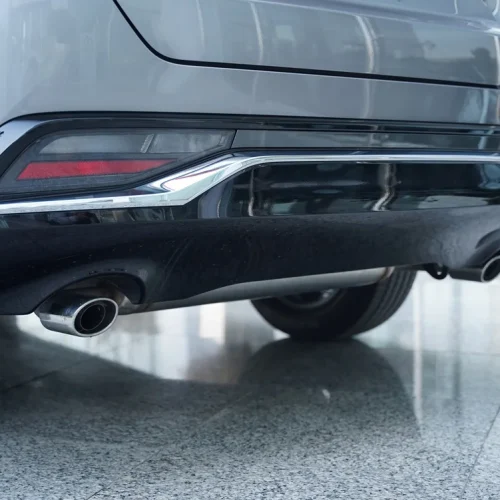 نمای جانبی تویوتا ونزا 2025 با طراحی اسپرت