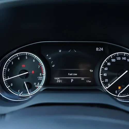 کابین لوکس تویوتا ونزا 2025 با امکانات رفاهی