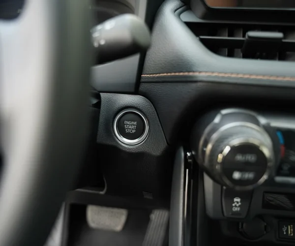 دکمه-کی-لس-تویوتا-وایلدلندر-2025