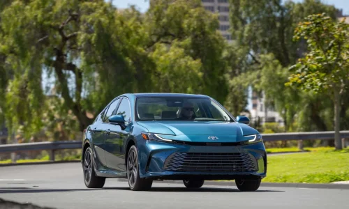 2025-toyota-camry-xle-awd-first-drive (1)