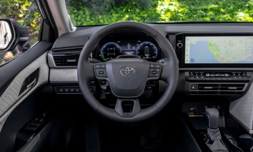 2025-toyota-camry-xle-awd-first-drive (22)